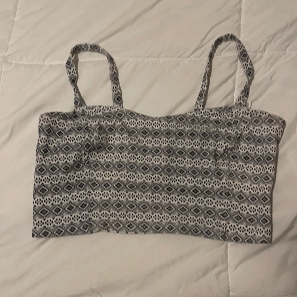 Crop top